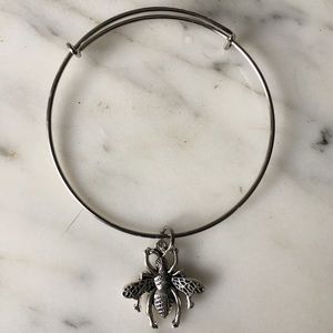 Bumble bee silver charm bracelet